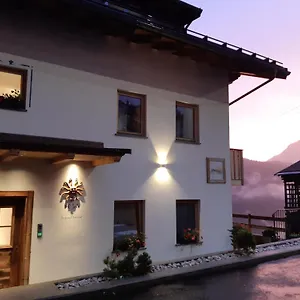Al Sole Valcomelico Bed & Breakfast