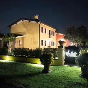 El Canfin Bed & Breakfast